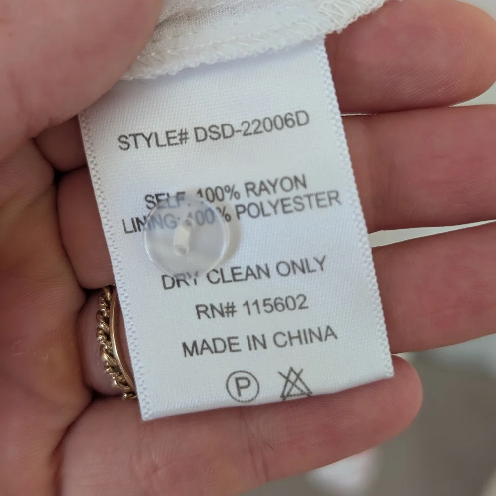 Skylar + Madison White Dress with Red Floral Pattern Size Small - Picture 8 of 10